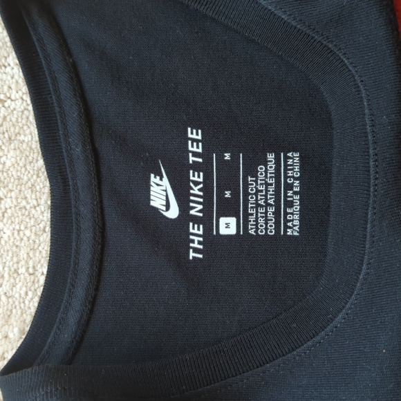 Nike Premium T-Shirt - Picture 4 of 4
